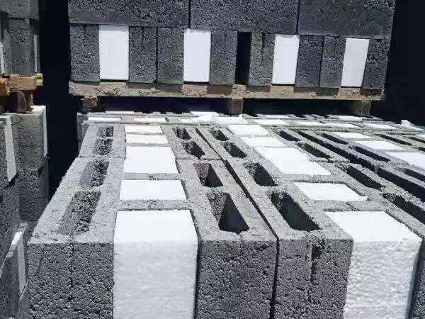 混凝土复合自保温加气块08