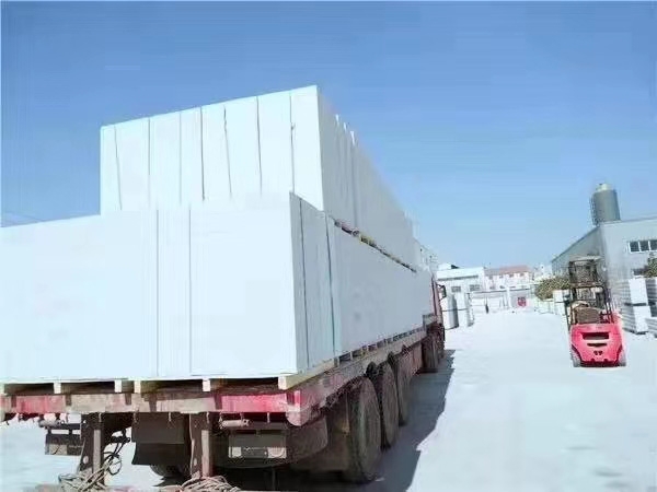 自保温砂加气砌块